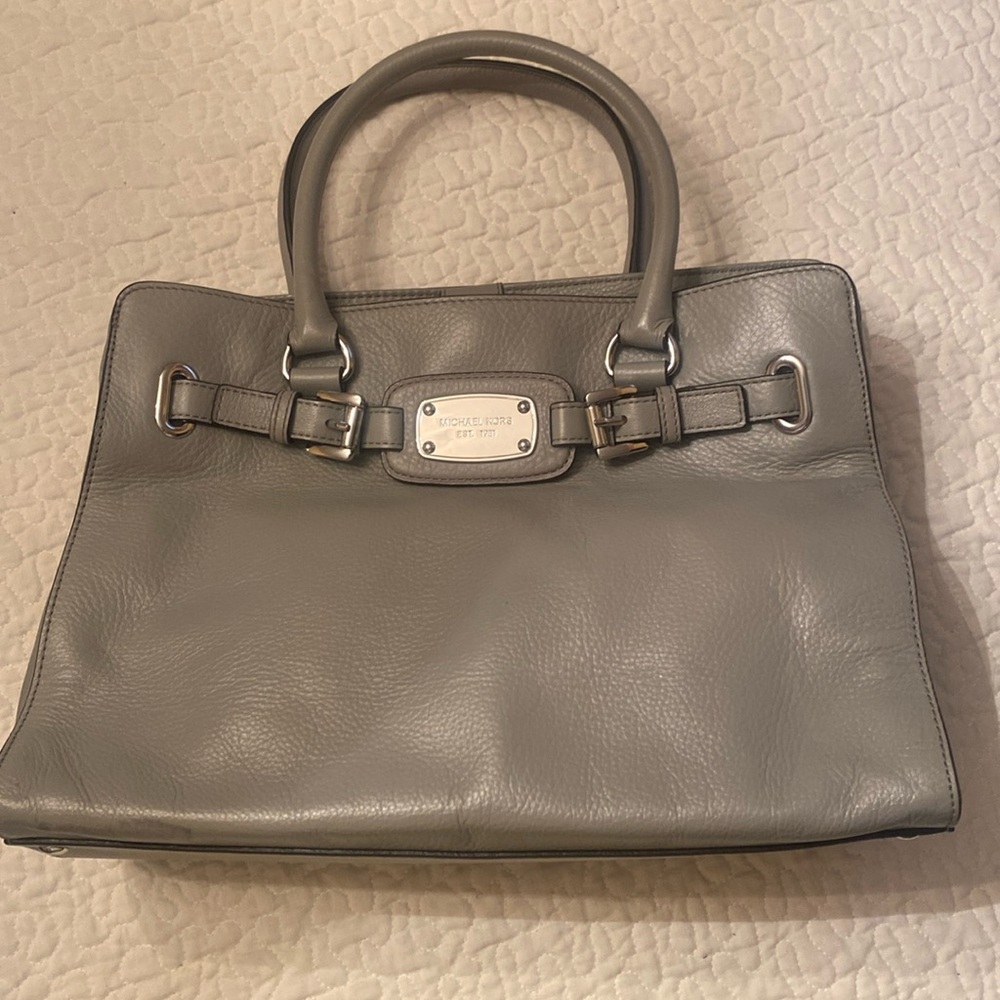 MICHAEL KORS SAFFIANO LEATHER DILLION TOTE